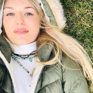 Meet your Posher, Bailey